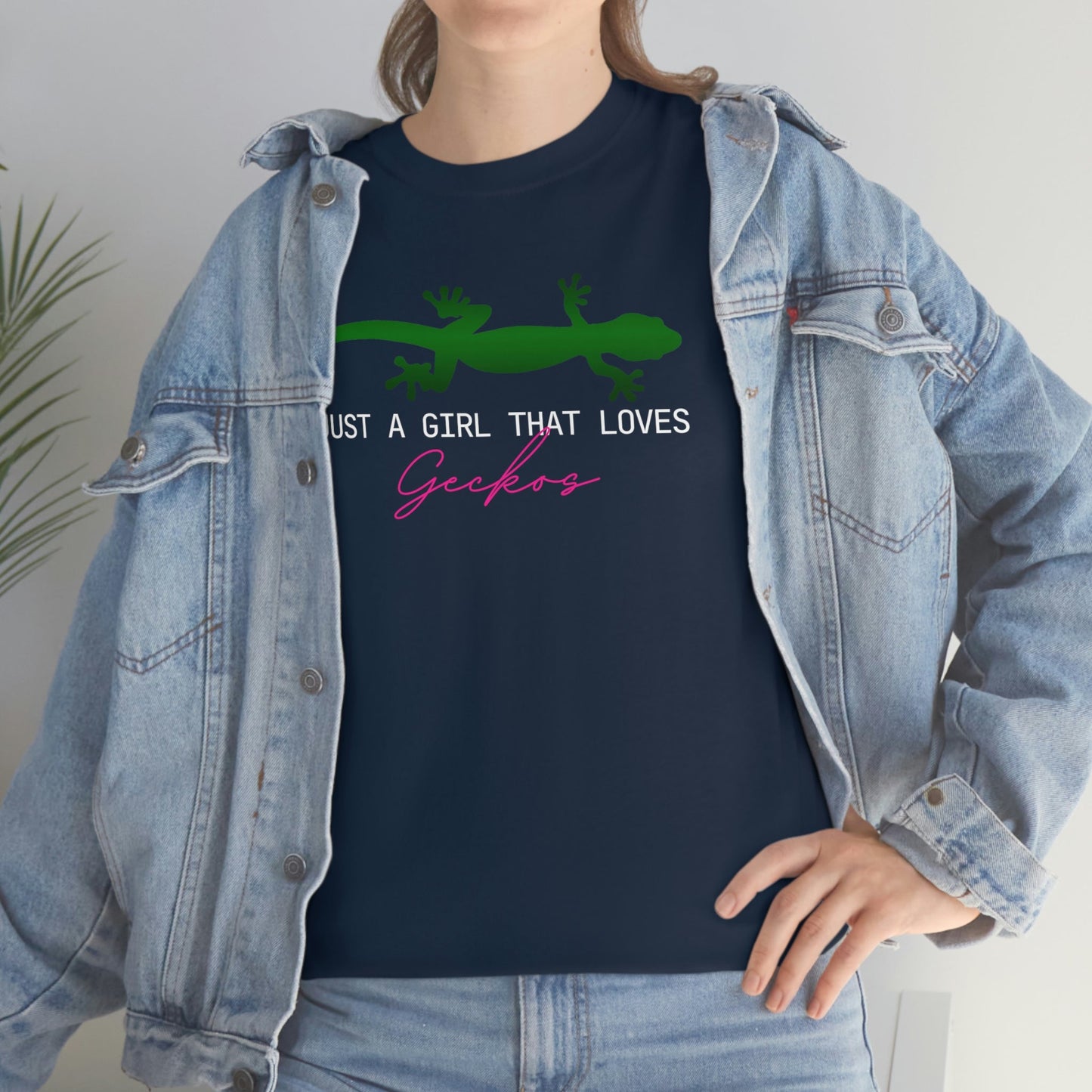 Just a Girl That Loves Geckos Heavy Cotton Tee
