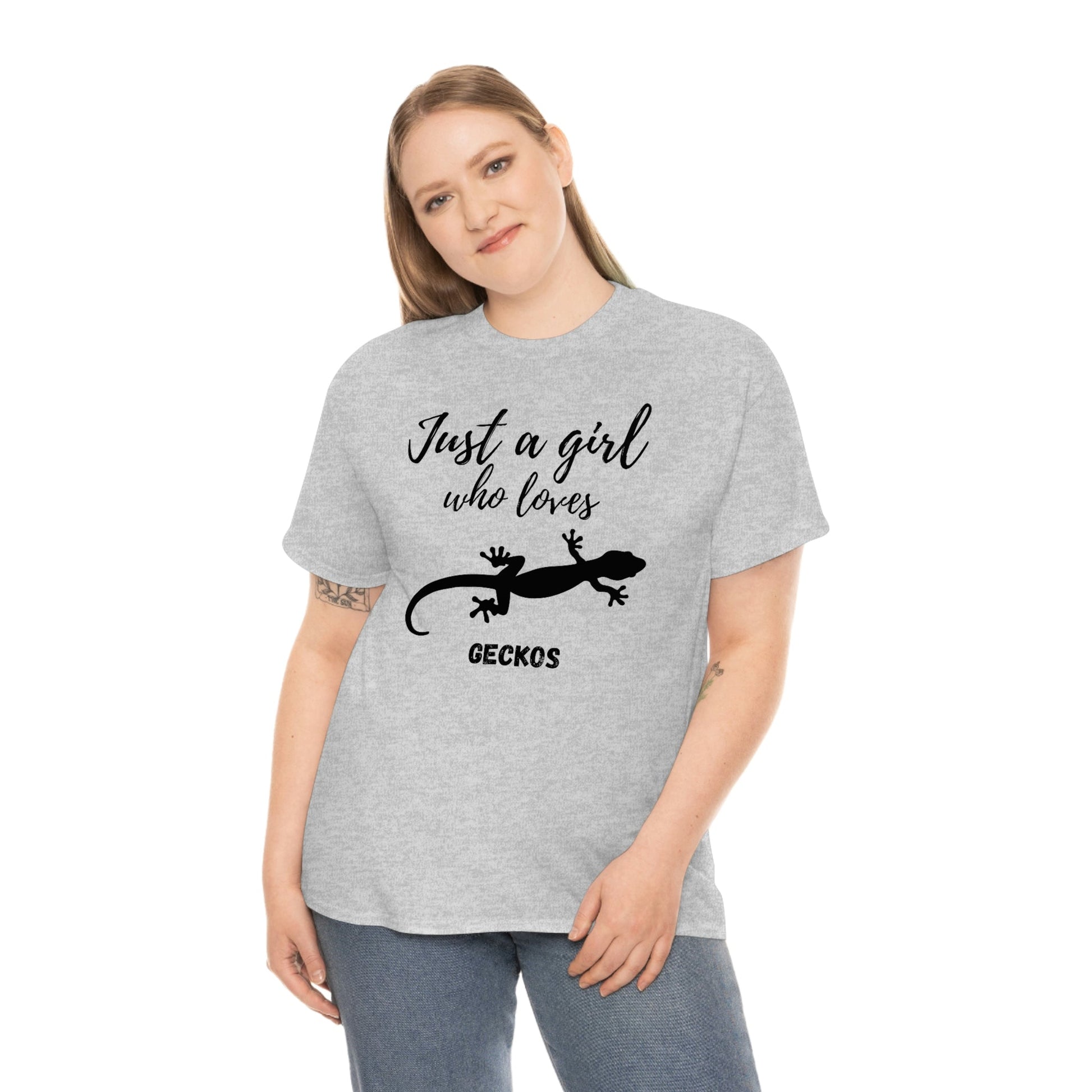 Just a Girl Who Loves Geckos Heavy Cotton Tee, gecko gift gecko shirt, gecko t-shirt, pet gecko, gecko owner, gecko product, gecko lover,