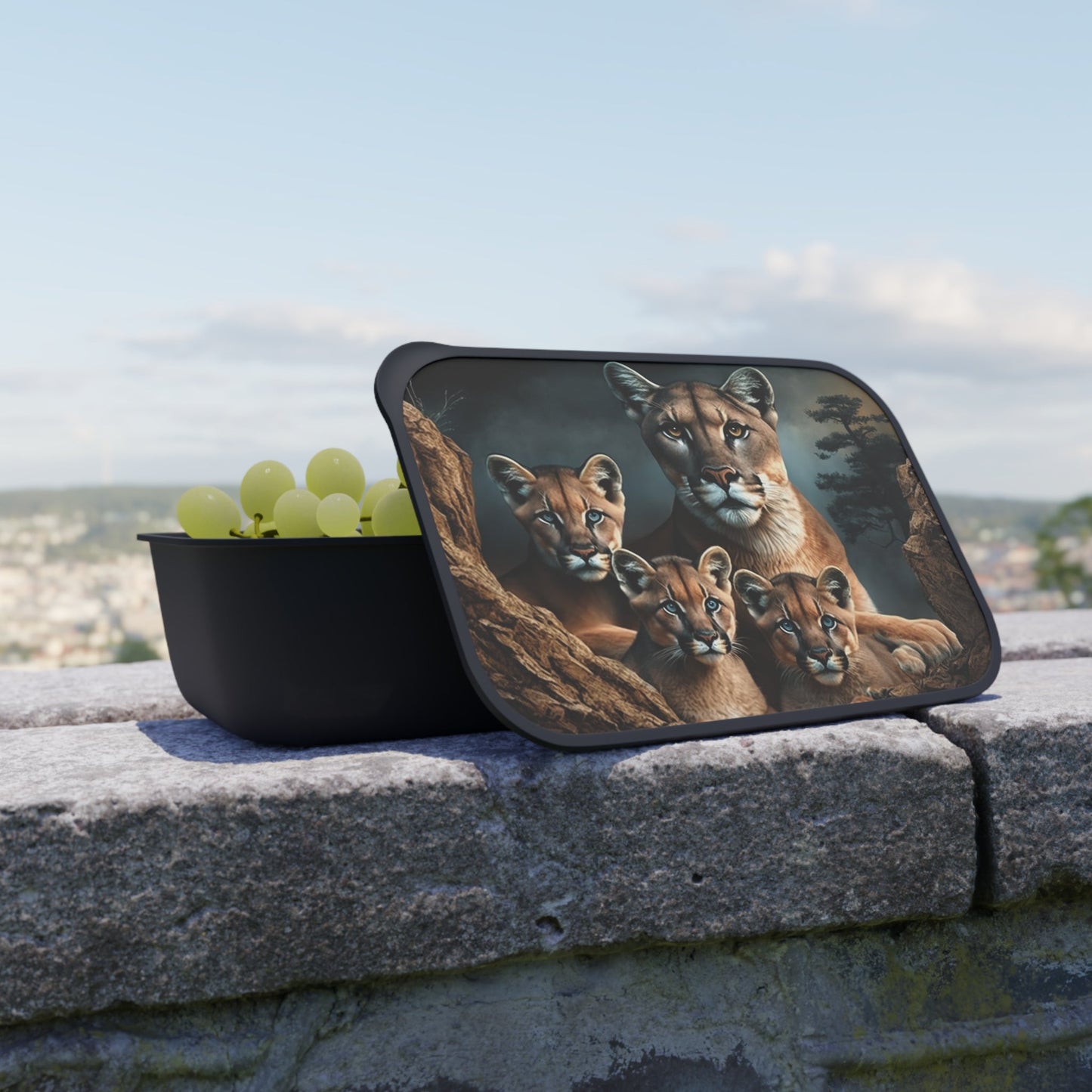 Mountain Lion Mother and Kittens | PLA Bento Box with Band and Utensils