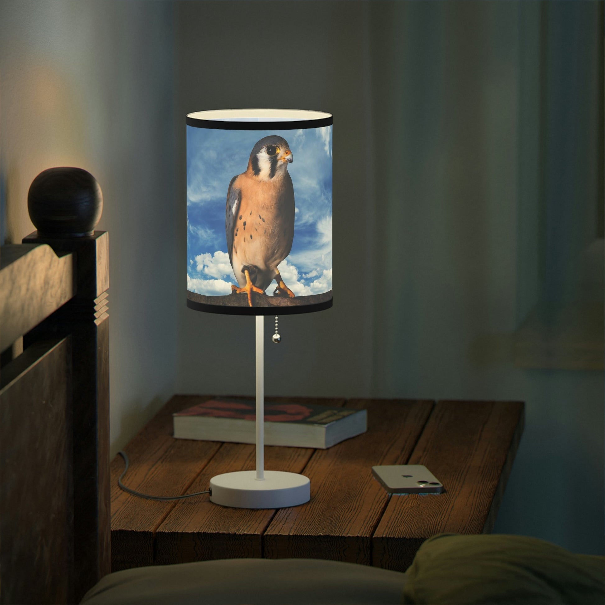 Peregrine Falcon Lamp on a Stand, US|CA plug