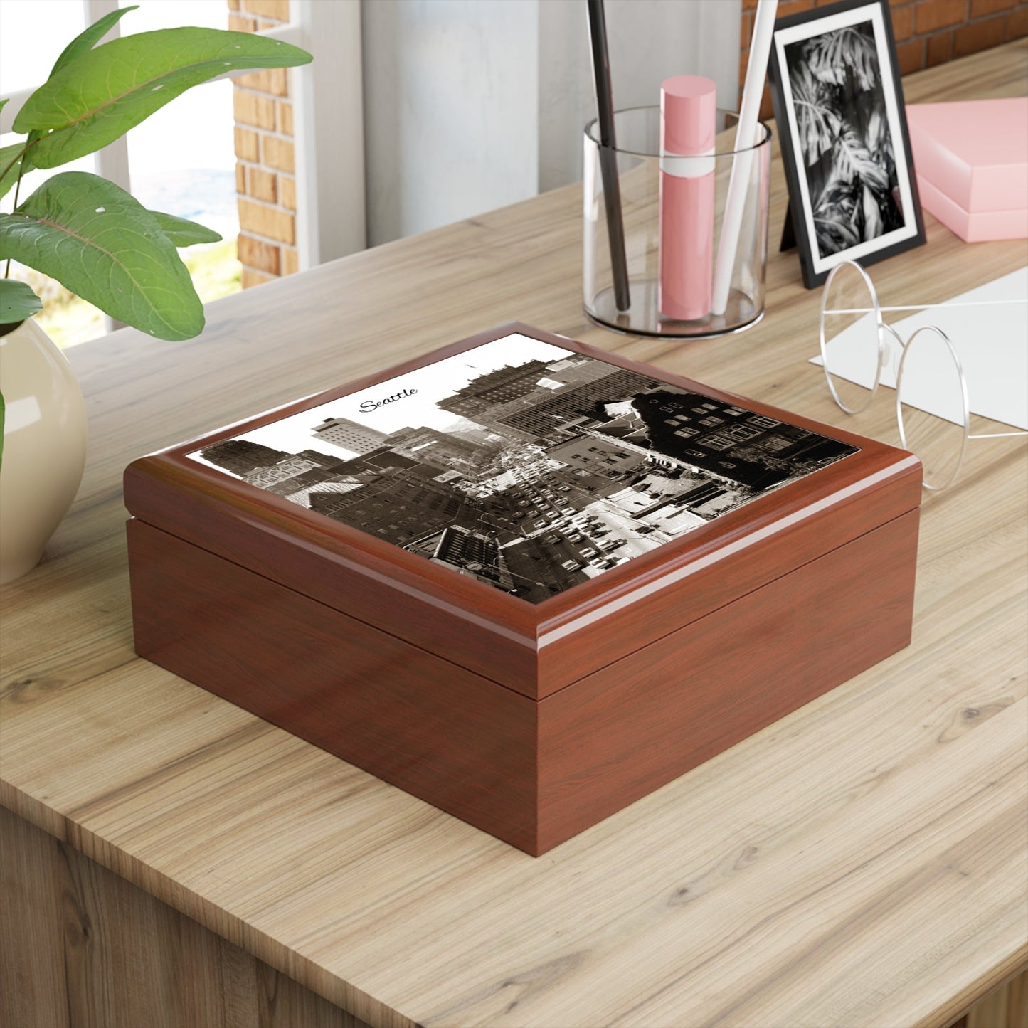 Seattle Nostalgia Keepsake Jewelry Box with Ceramic Tile Cover