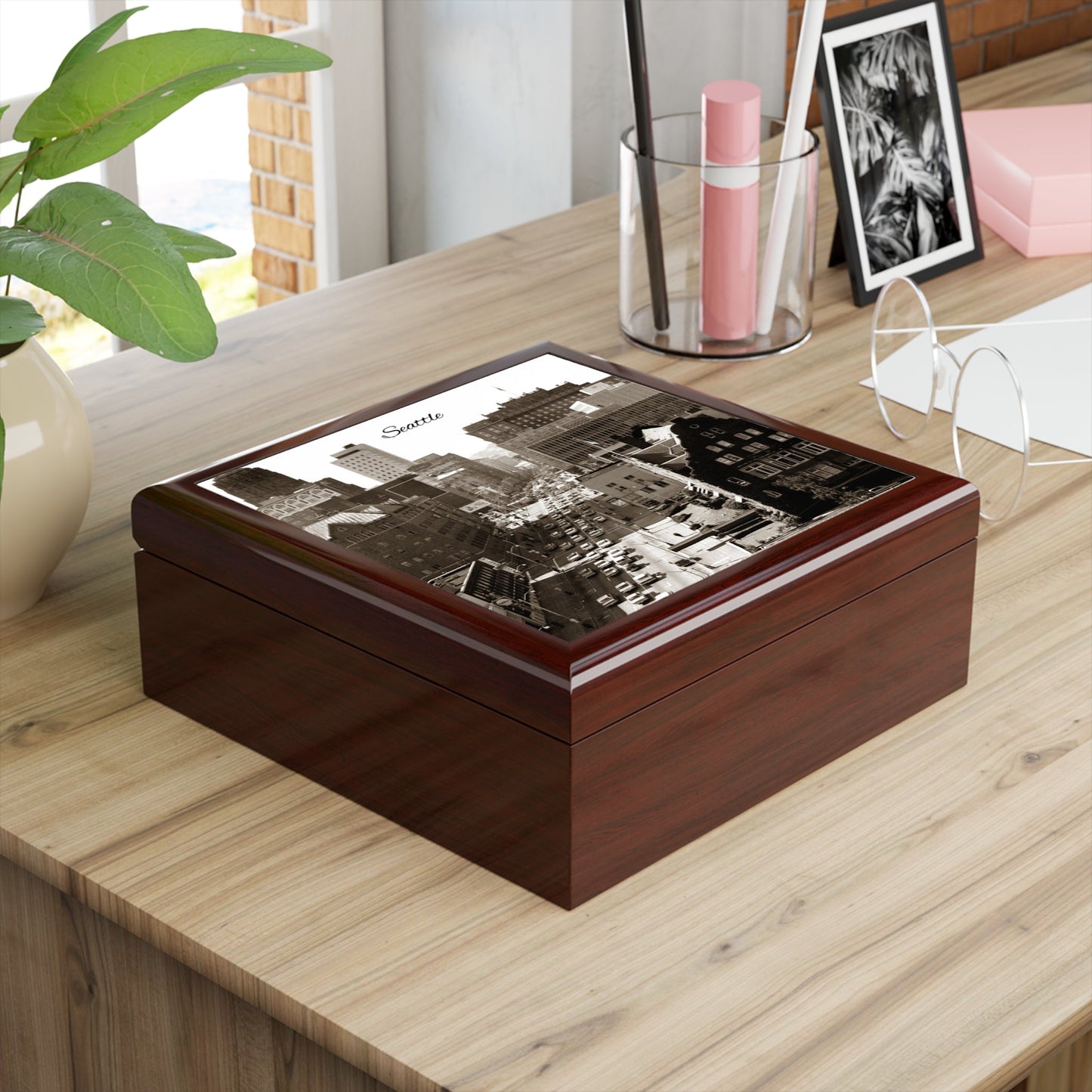Seattle Nostalgia Keepsake Jewelry Box with Ceramic Tile Cover