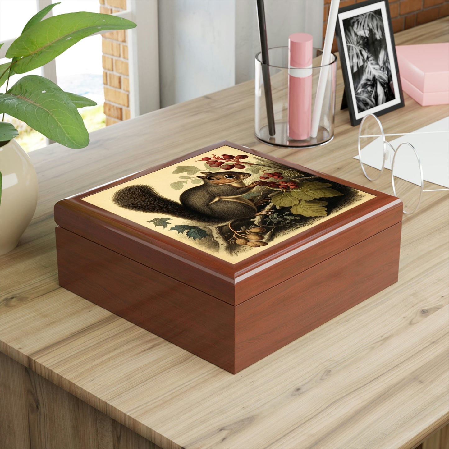 Vintage Squirrel Wooden Keepsake Jewelry Box