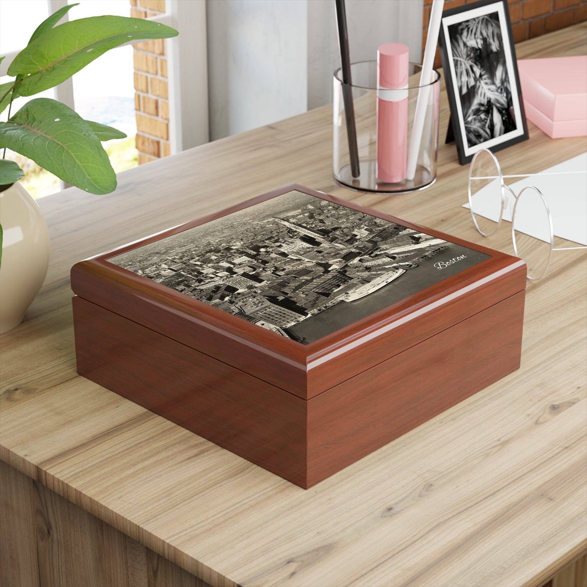 Boston Nostalgia Keepsake Jewelry Box with Ceramic Tile Cover