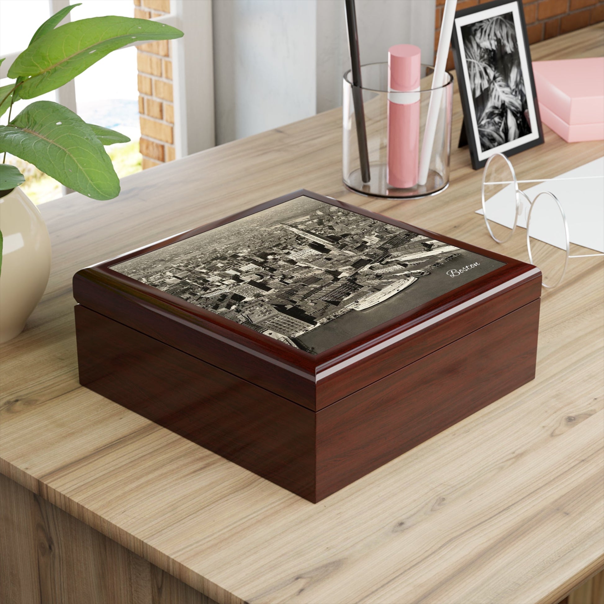 Boston Nostalgia Keepsake Jewelry Box with Ceramic Tile Cover