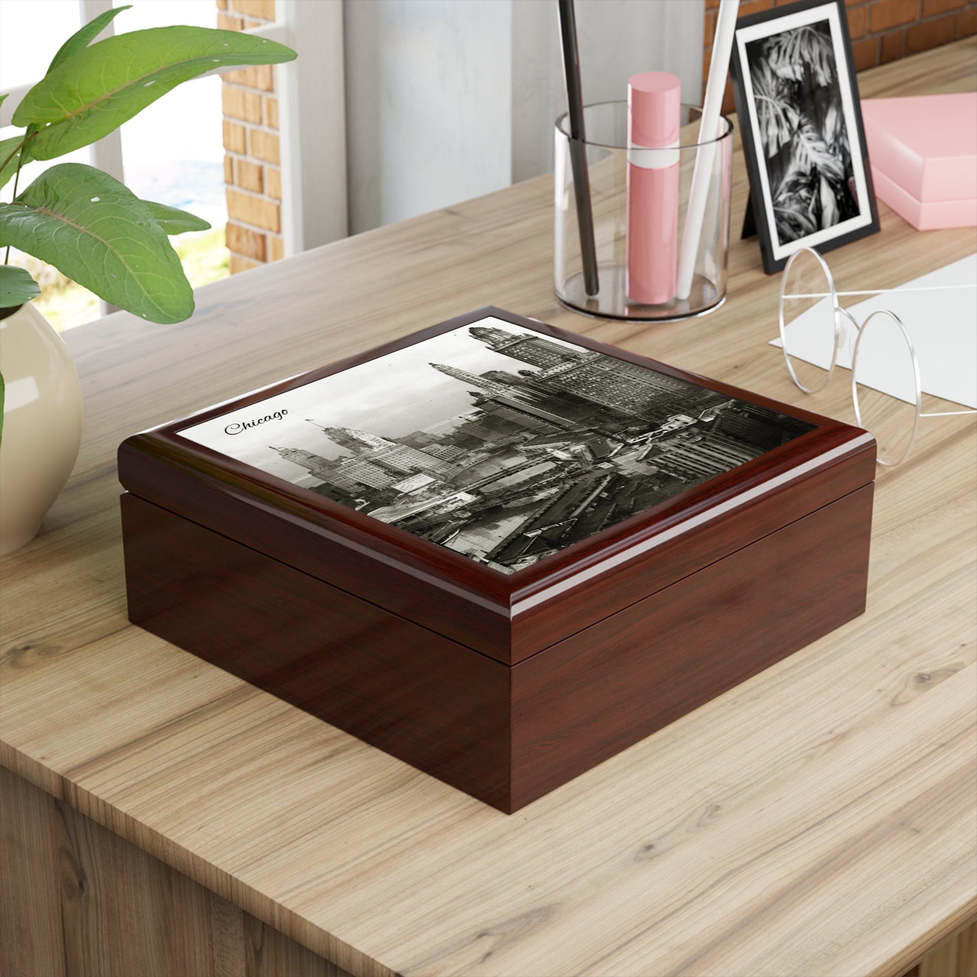 Chicago Nostalgia Keepsake Jewelry Box with Ceramic Tile Cover