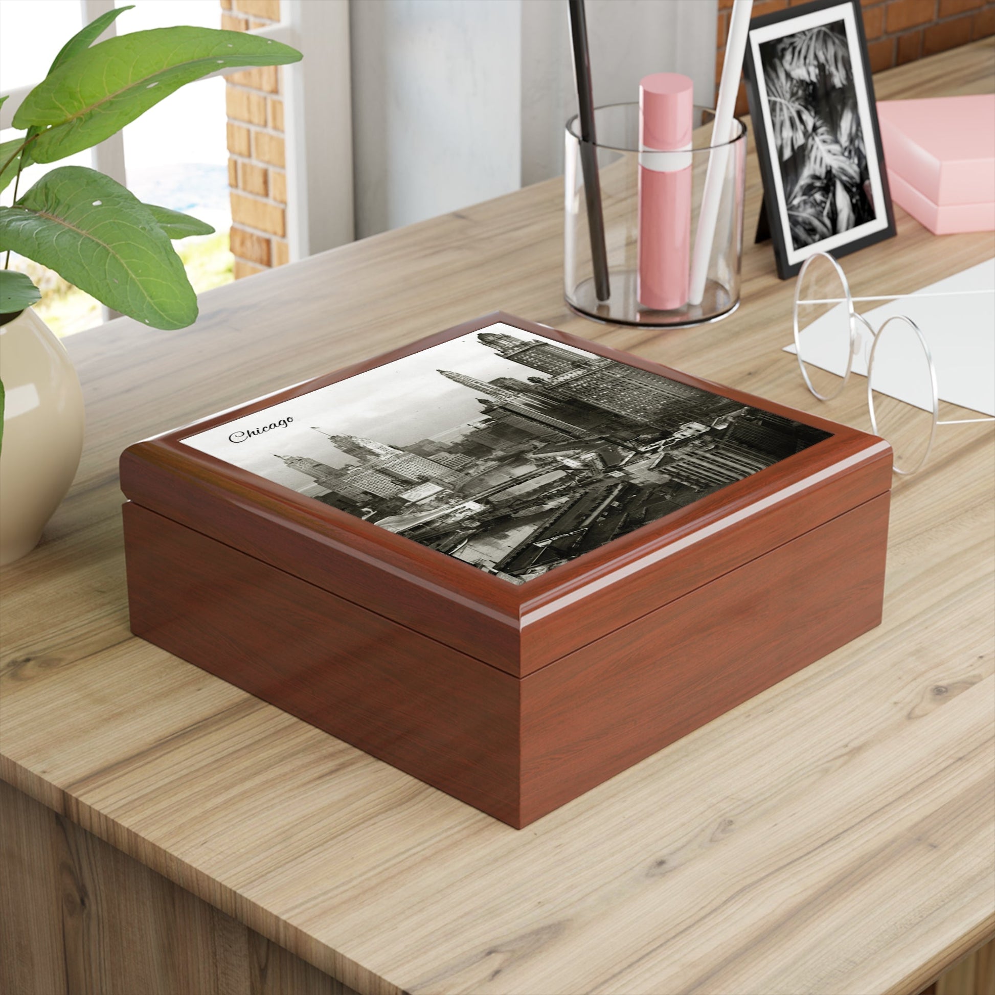 Chicago Nostalgia Keepsake Jewelry Box with Ceramic Tile Cover