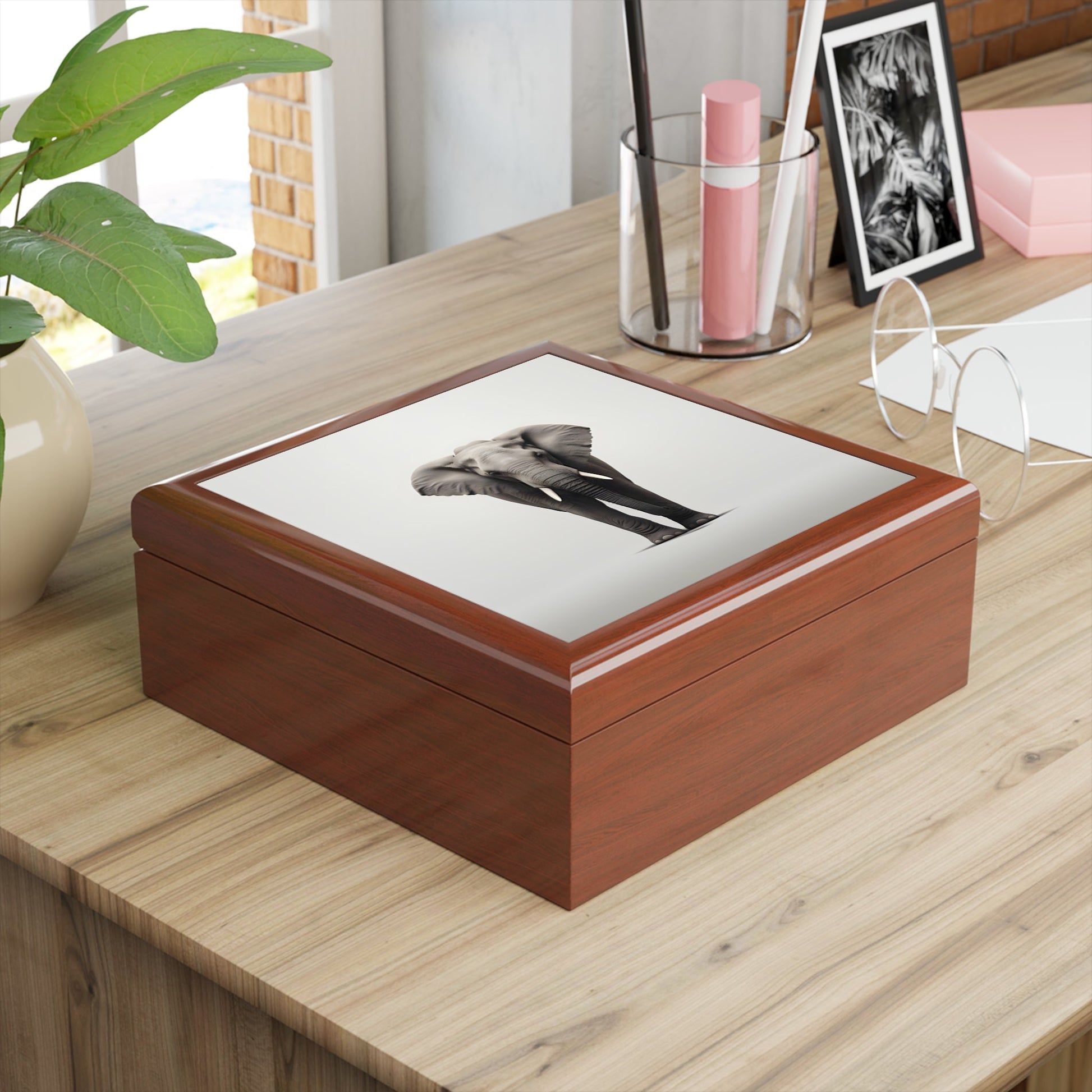 Minimalism Style Elephant Gift and Jewelry Box