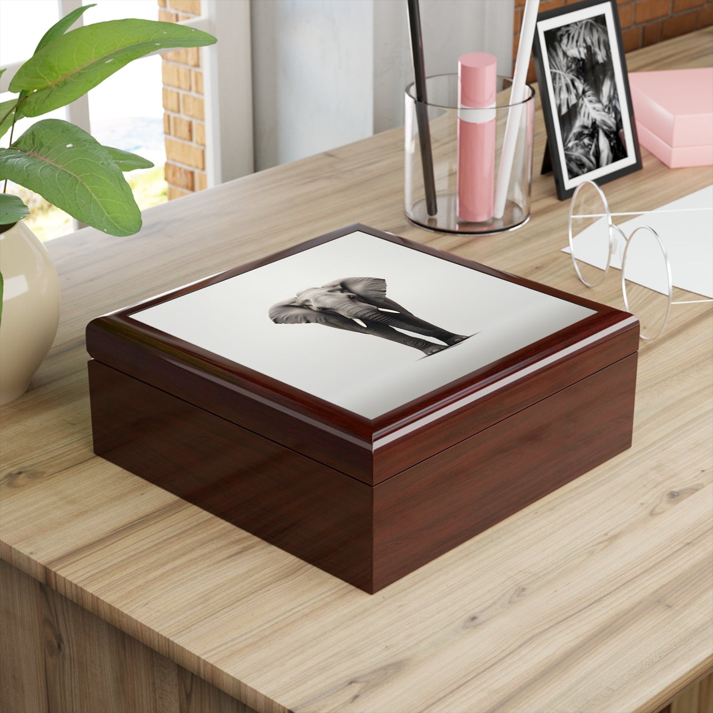 Minimalism Style Elephant Gift and Jewelry Box