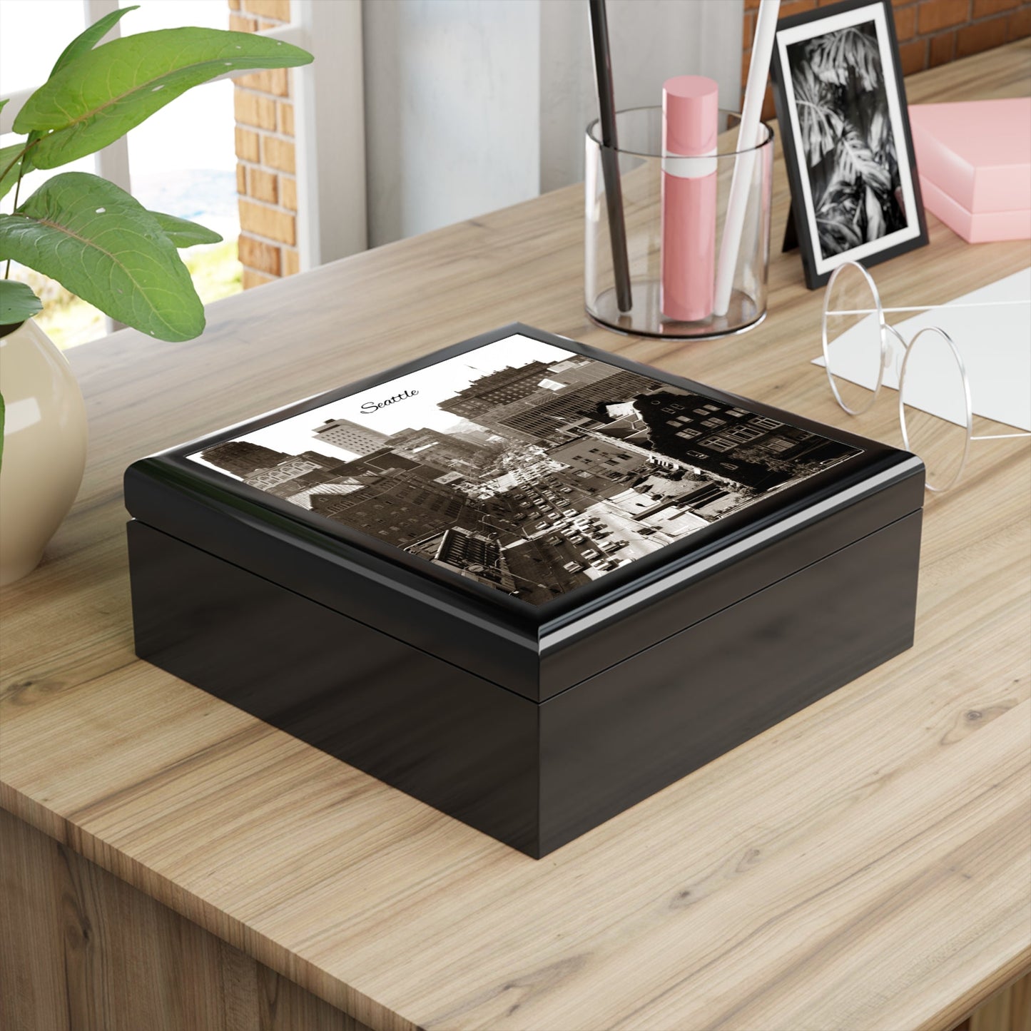 Seattle Nostalgia Keepsake Jewelry Box with Ceramic Tile Cover